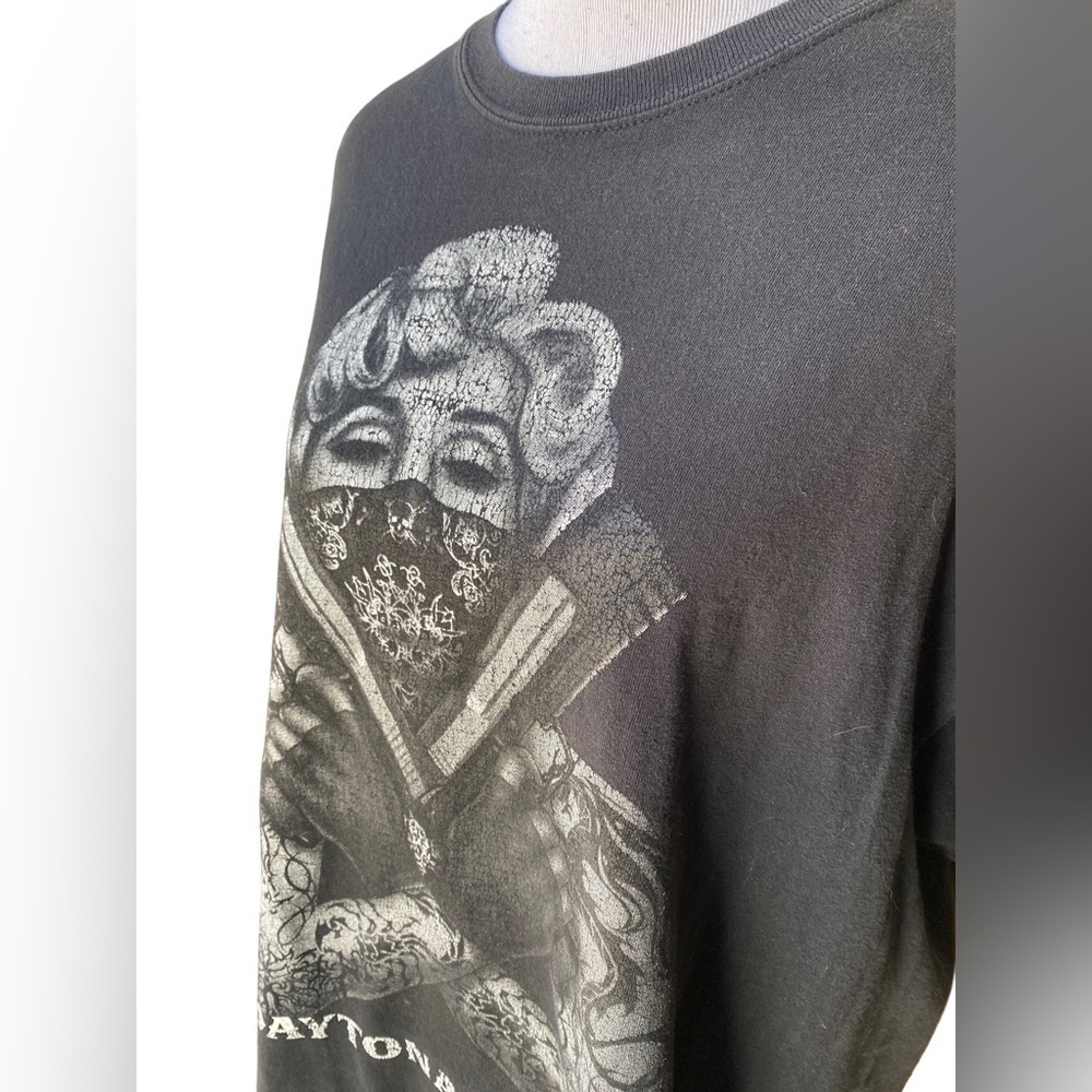 Madonna Bandanna Guns Printed Graphic T-Shirt Fashion Hip Hop Black Tee Size XL - Picture 3 of 11